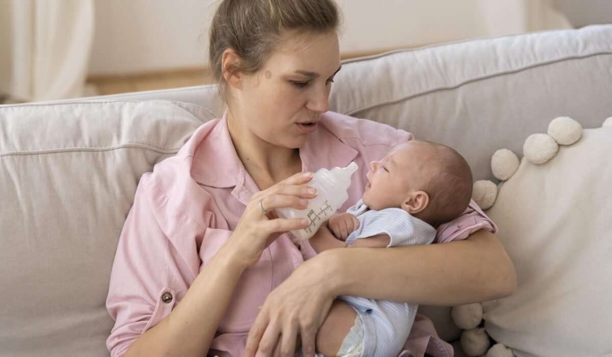 How Many Bottles Will I Need For a Newborn